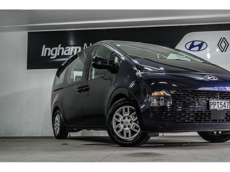 2022 Hyundai Staria