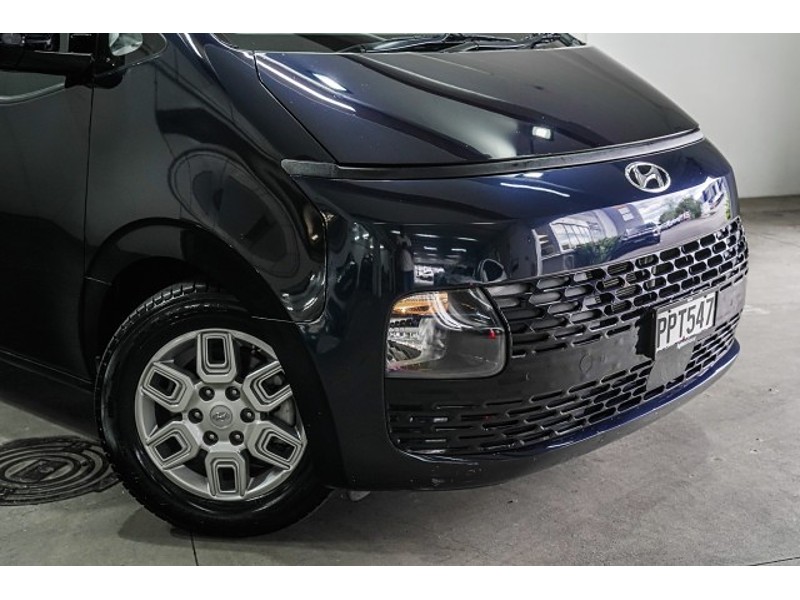 2022 Hyundai Staria