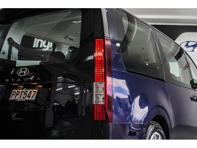 2022 Hyundai Staria