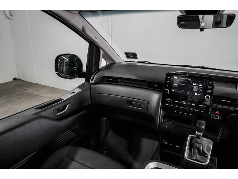 2022 Hyundai Staria