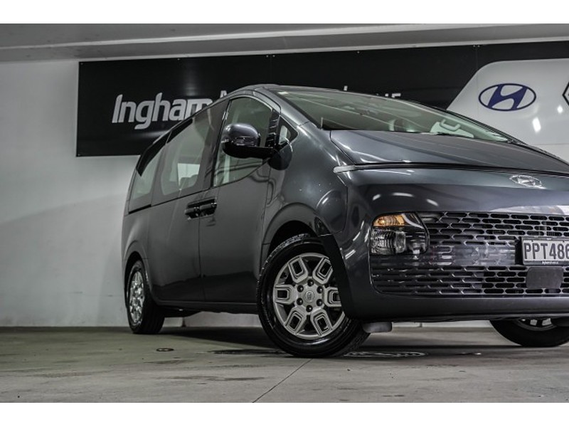2022 Hyundai Staria