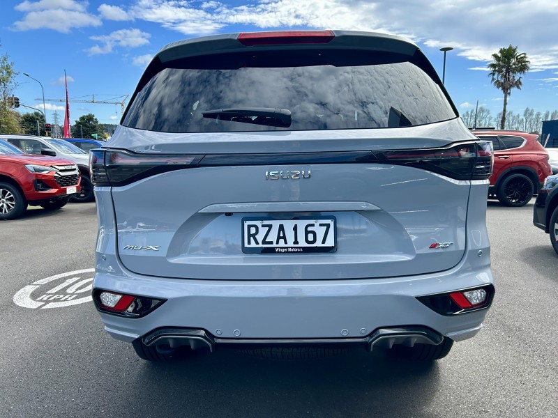 2026 Isuzu MU-X