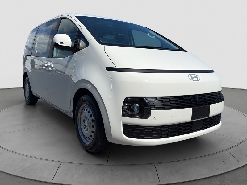 2026 Hyundai Staria