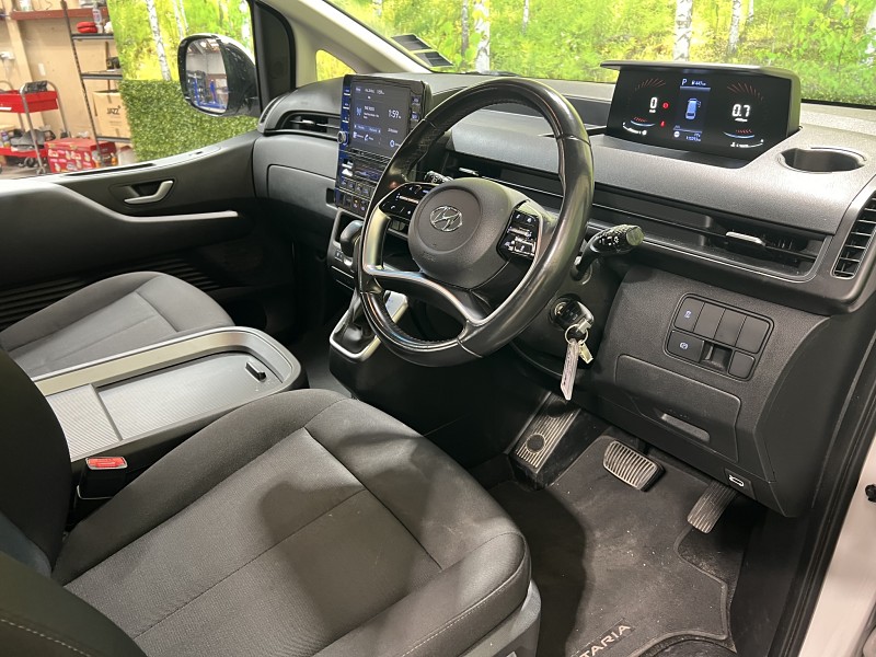 2022 Hyundai Staria