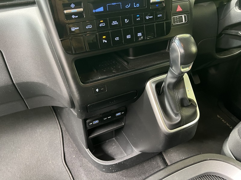 2022 Hyundai Staria