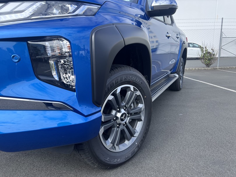 2023 Mitsubishi Triton 5