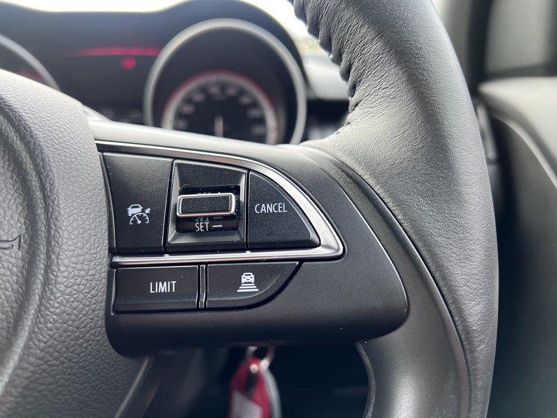 2023 Suzuki Swift 18
