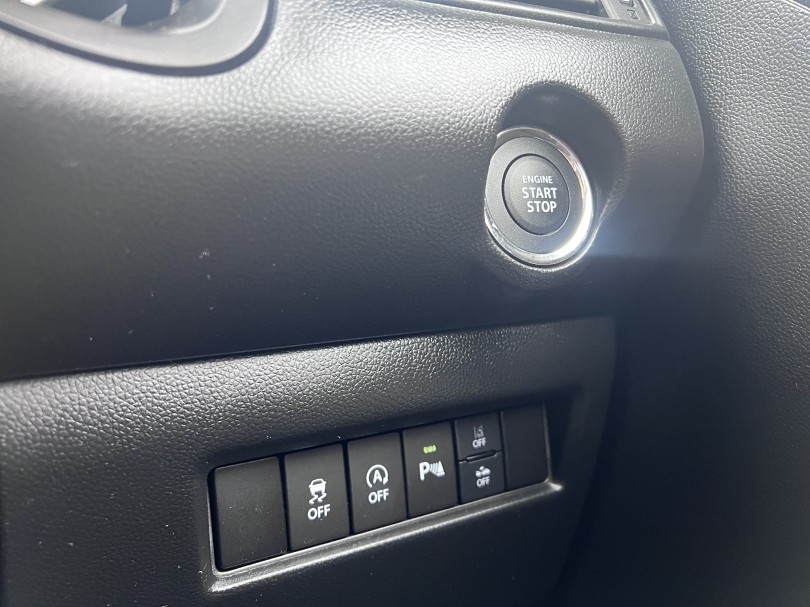 2023 Suzuki Swift 19