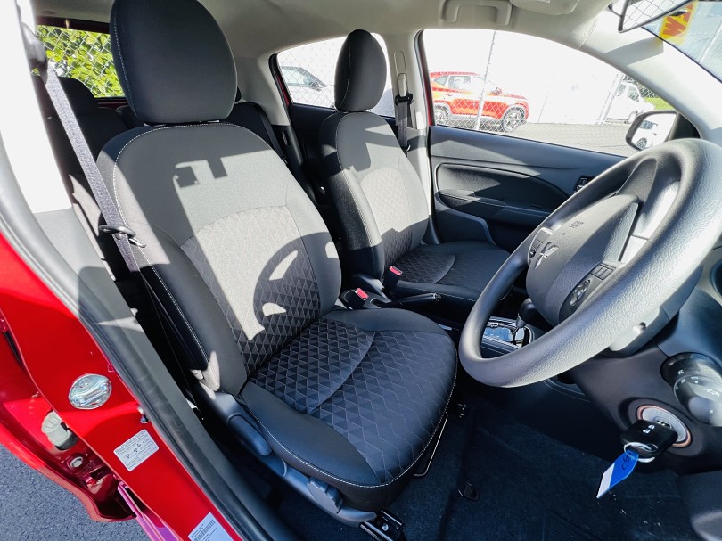 2023 Mitsubishi Mirage 7