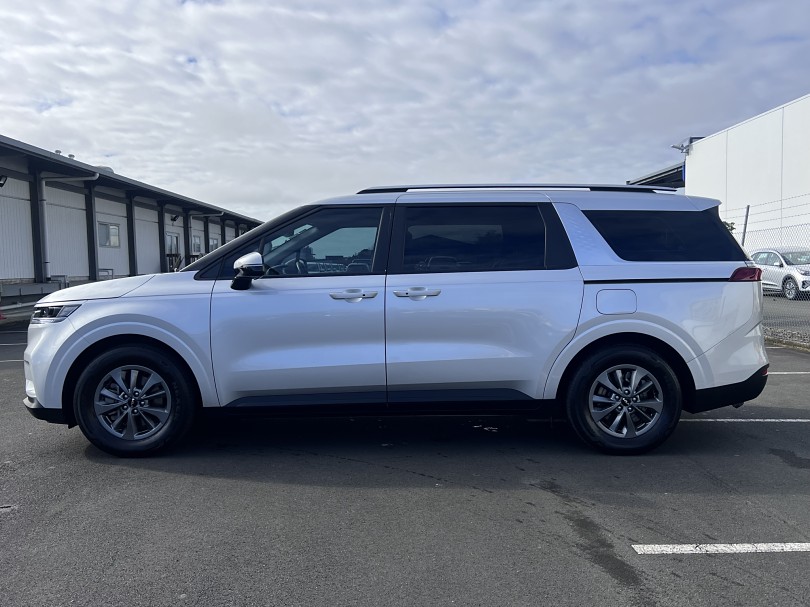 2022 Kia Carnival 5