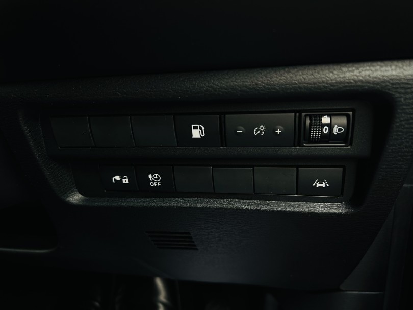 2023 Mitsubishi Outlander 18