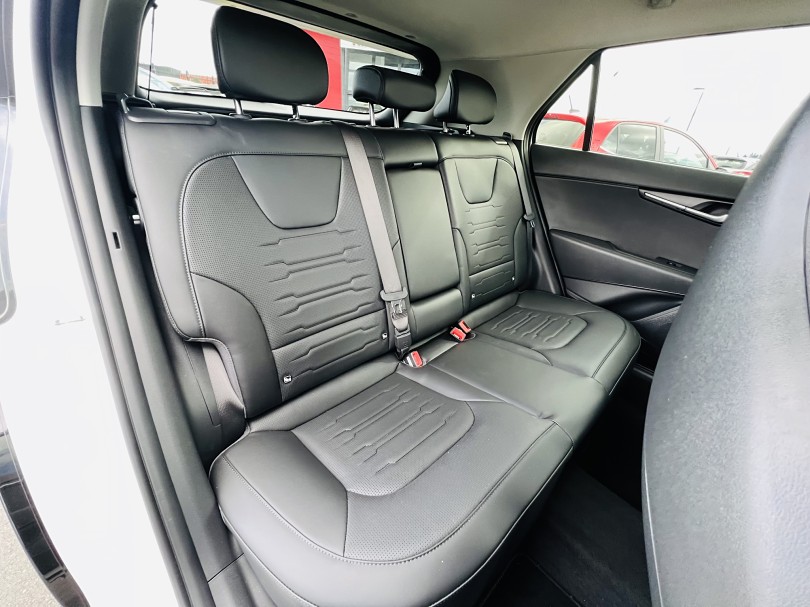 2023 Kia Niro 8