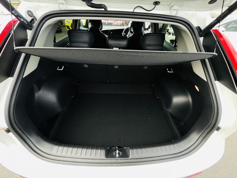 2023 Kia Niro 7
