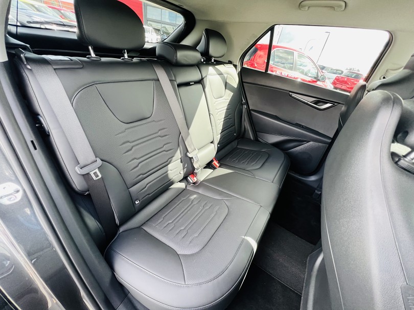 2023 Kia Niro 8