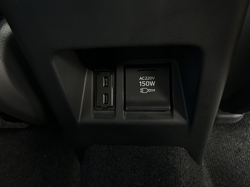 2023 Mitsubishi Pajero Sport 7