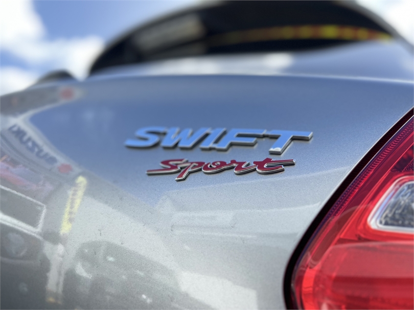 2023 Suzuki Swift 6