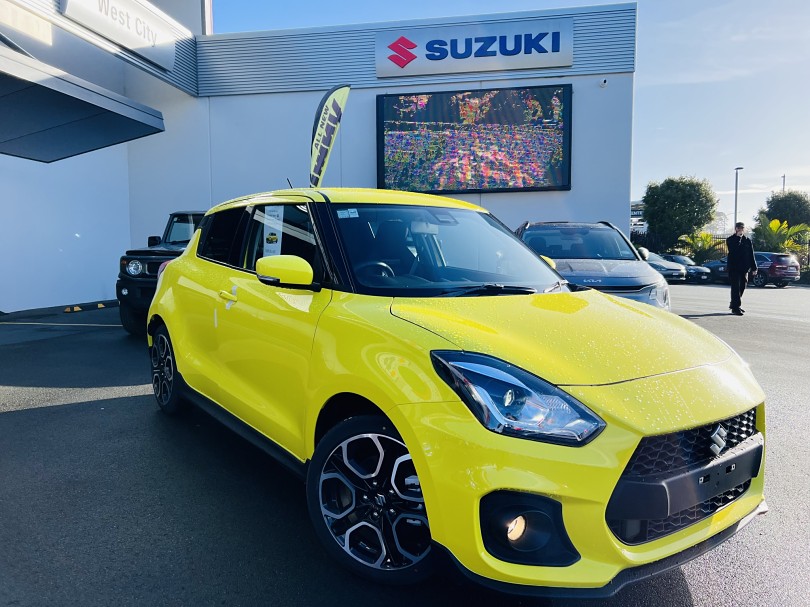 2023 Suzuki Swift 1