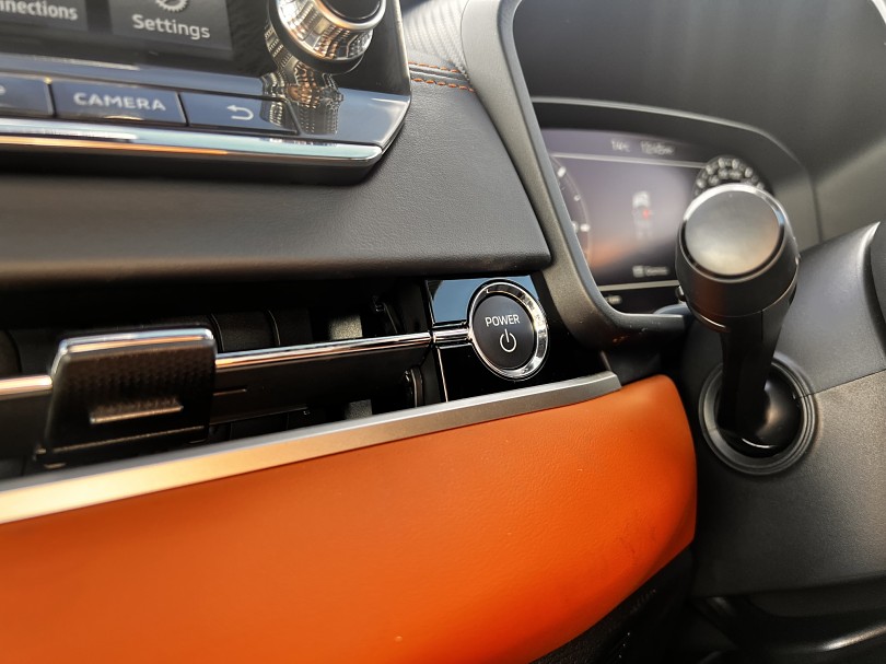 2023 Mitsubishi Outlander 18