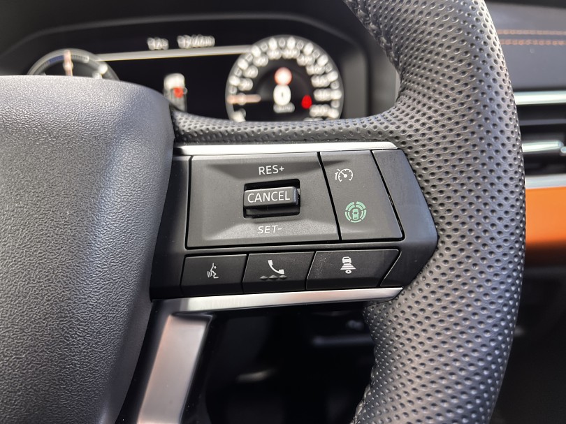 2023 Mitsubishi Outlander 23