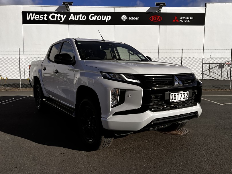 2023 Mitsubishi Triton 1