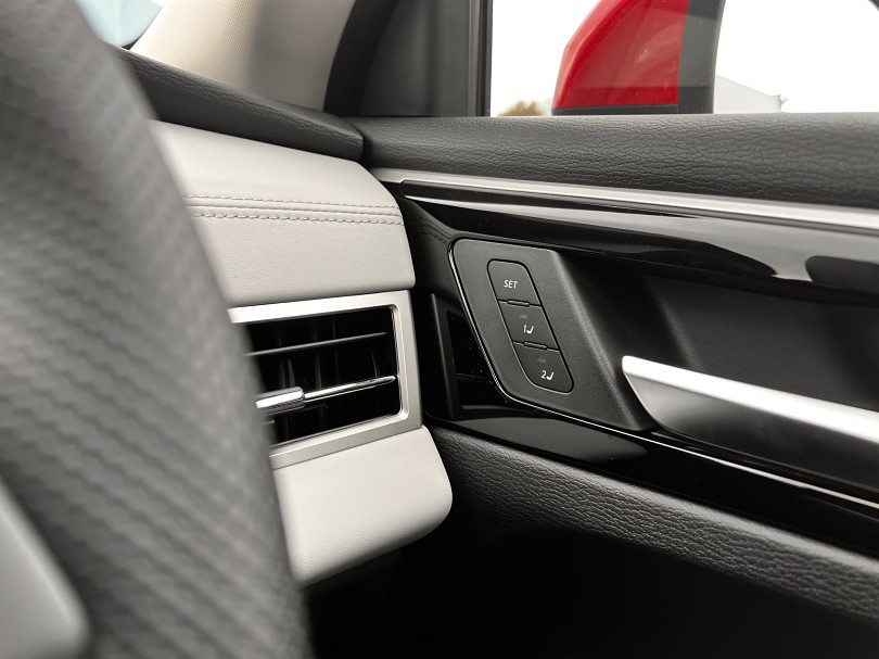 2023 Mitsubishi Outlander 22