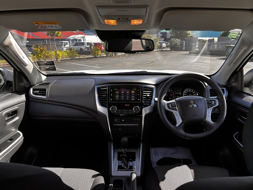 2023 Mitsubishi Triton 10