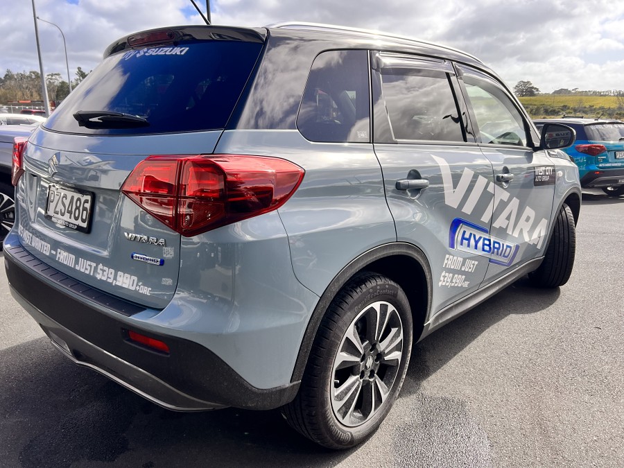 2025 Suzuki Vitara 4