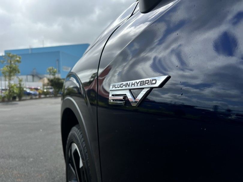 2023 Mitsubishi Outlander 9