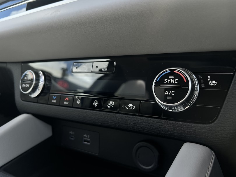 2023 Mitsubishi Outlander 17