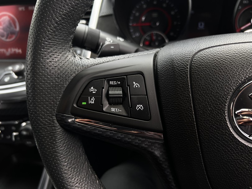 2016 Holden Commodore 22