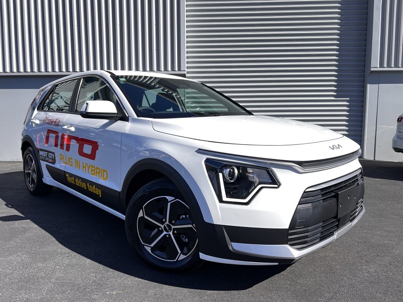 2023 Kia Niro 1