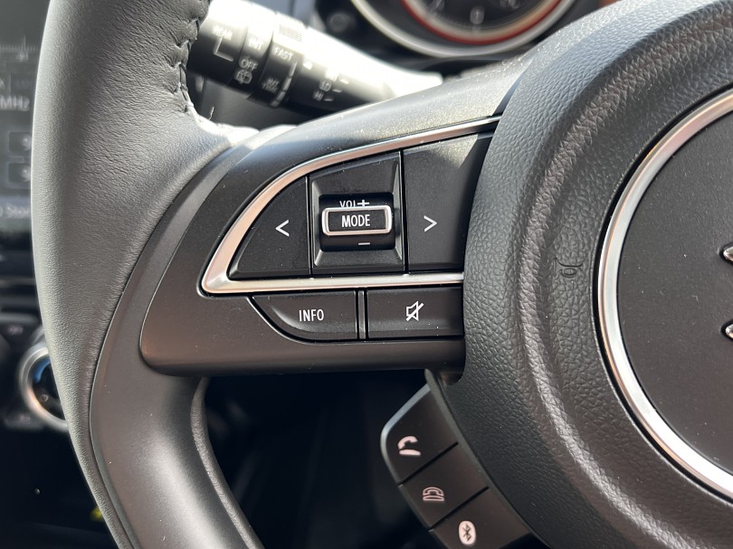 2023 Suzuki Swift 16
