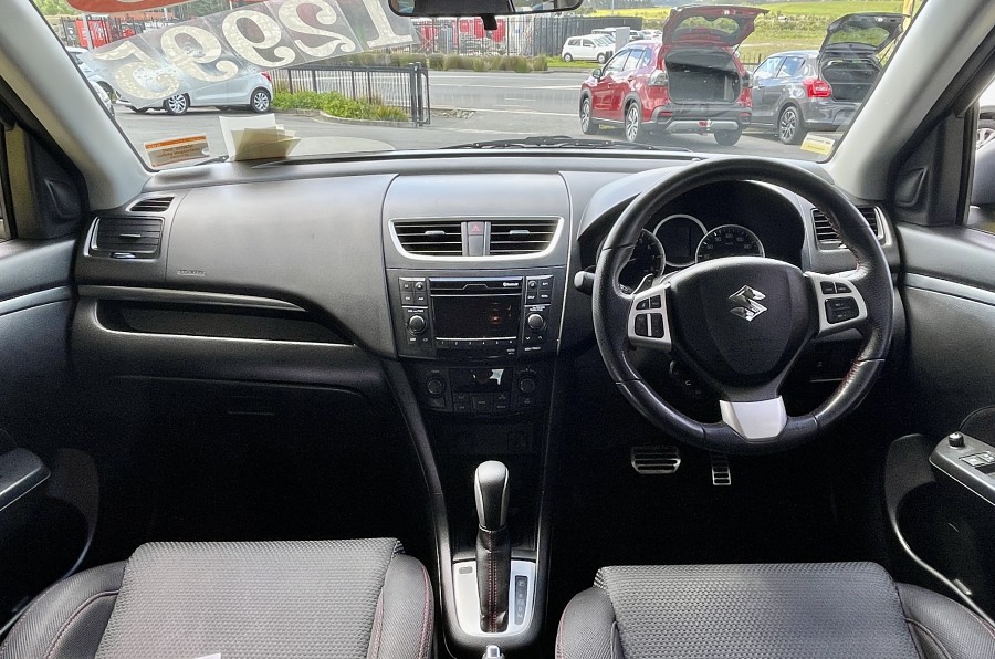 2013 Suzuki Swift 9