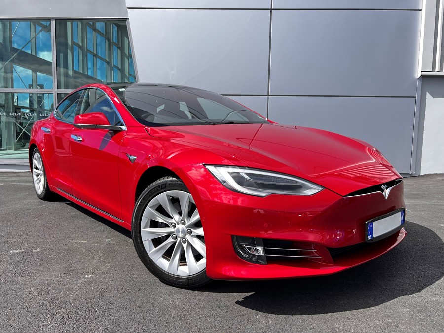 2020 Tesla Model S 1