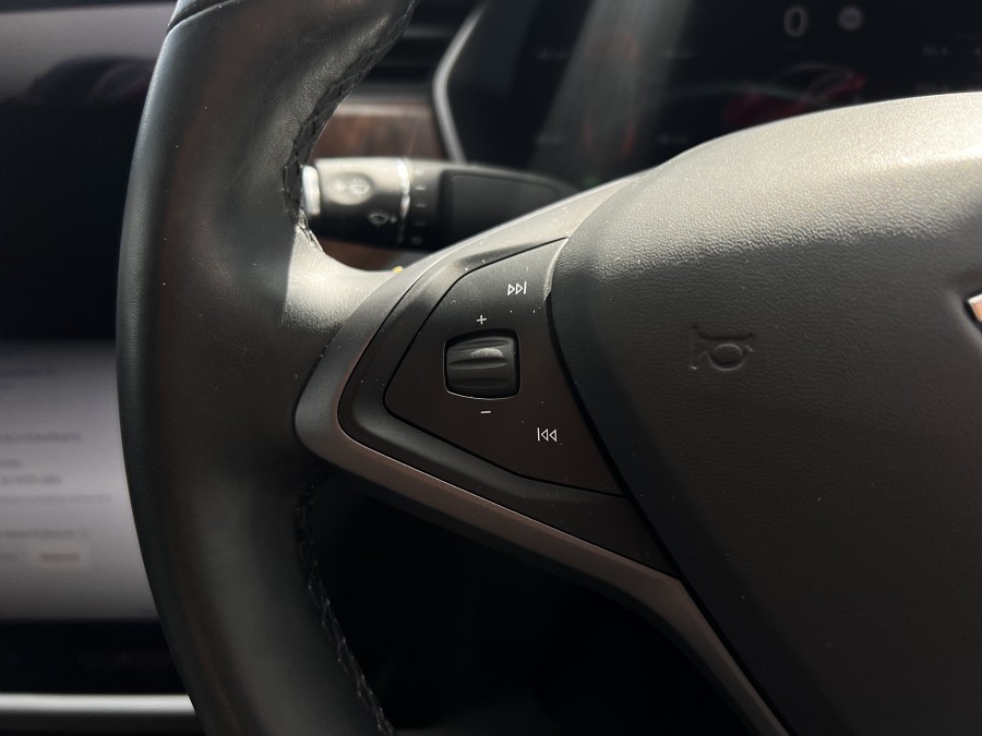 2020 Tesla Model S 12