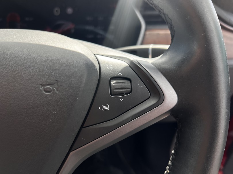 2020 Tesla Model S 13