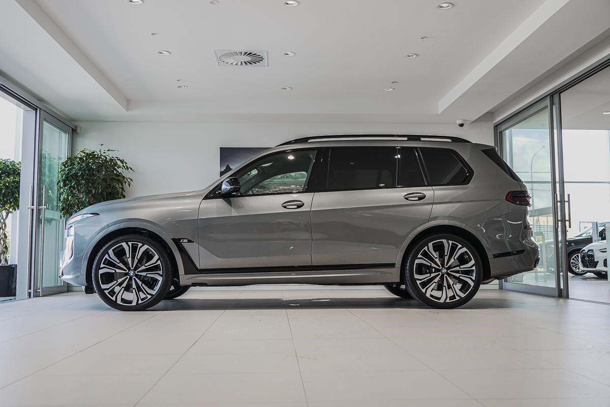 BMW X7 M60i xDrive