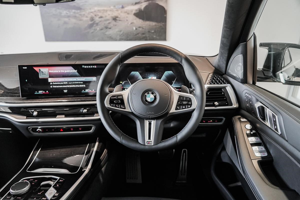 BMW X7 M60i xDrive