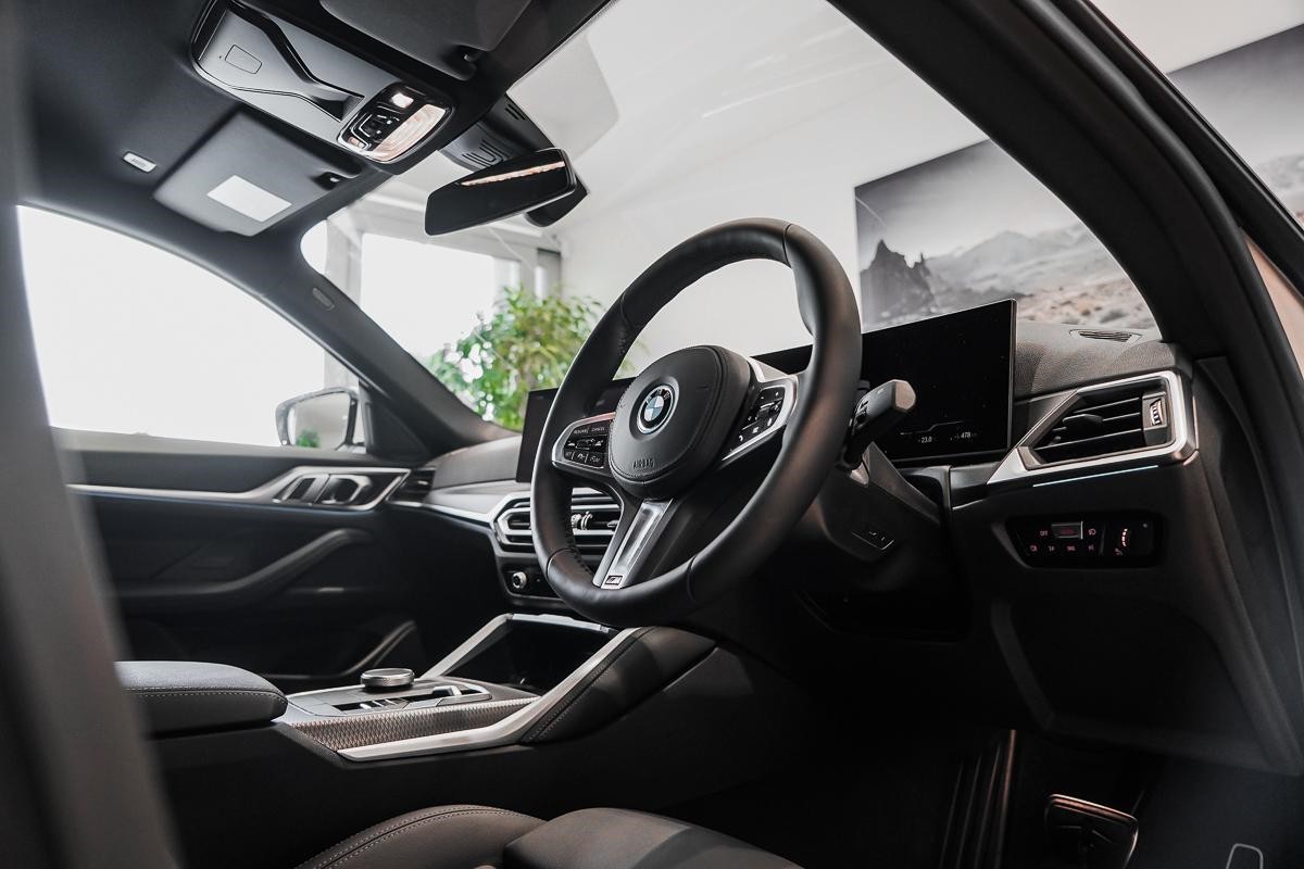 BMW i4 eDrive40