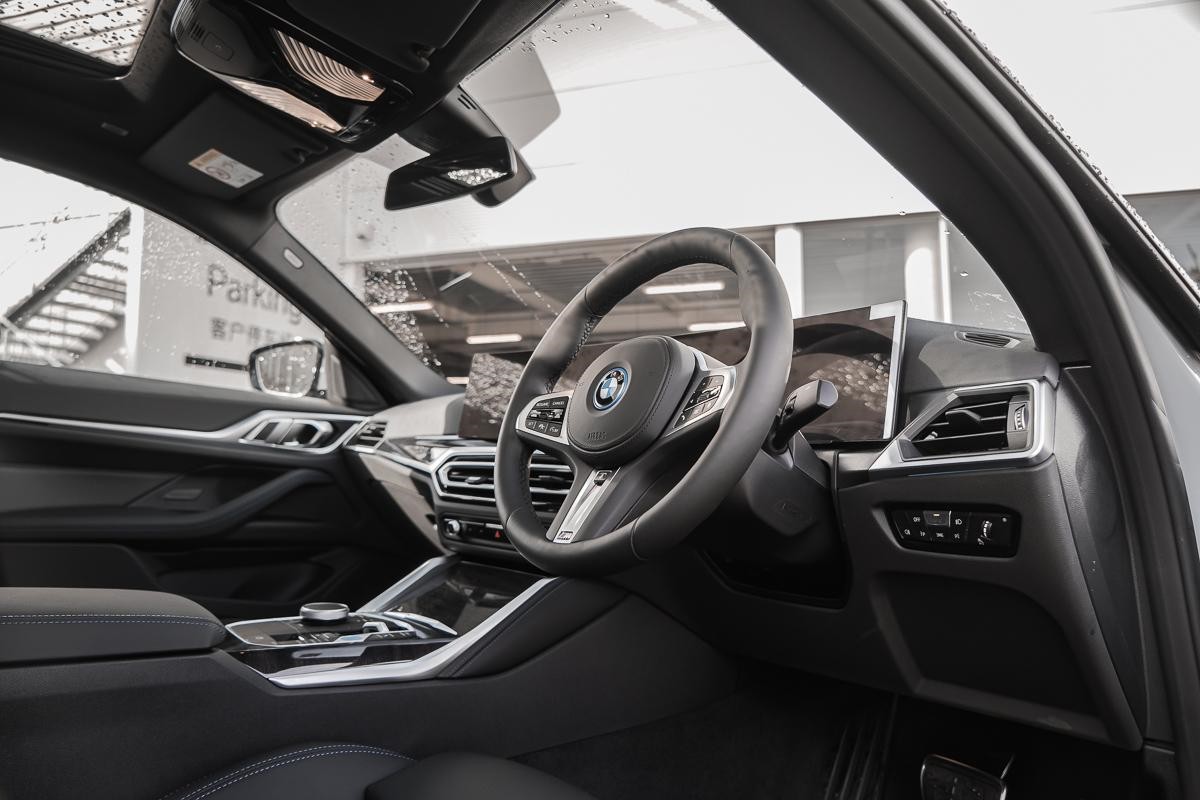 BMW i4 eDrive40