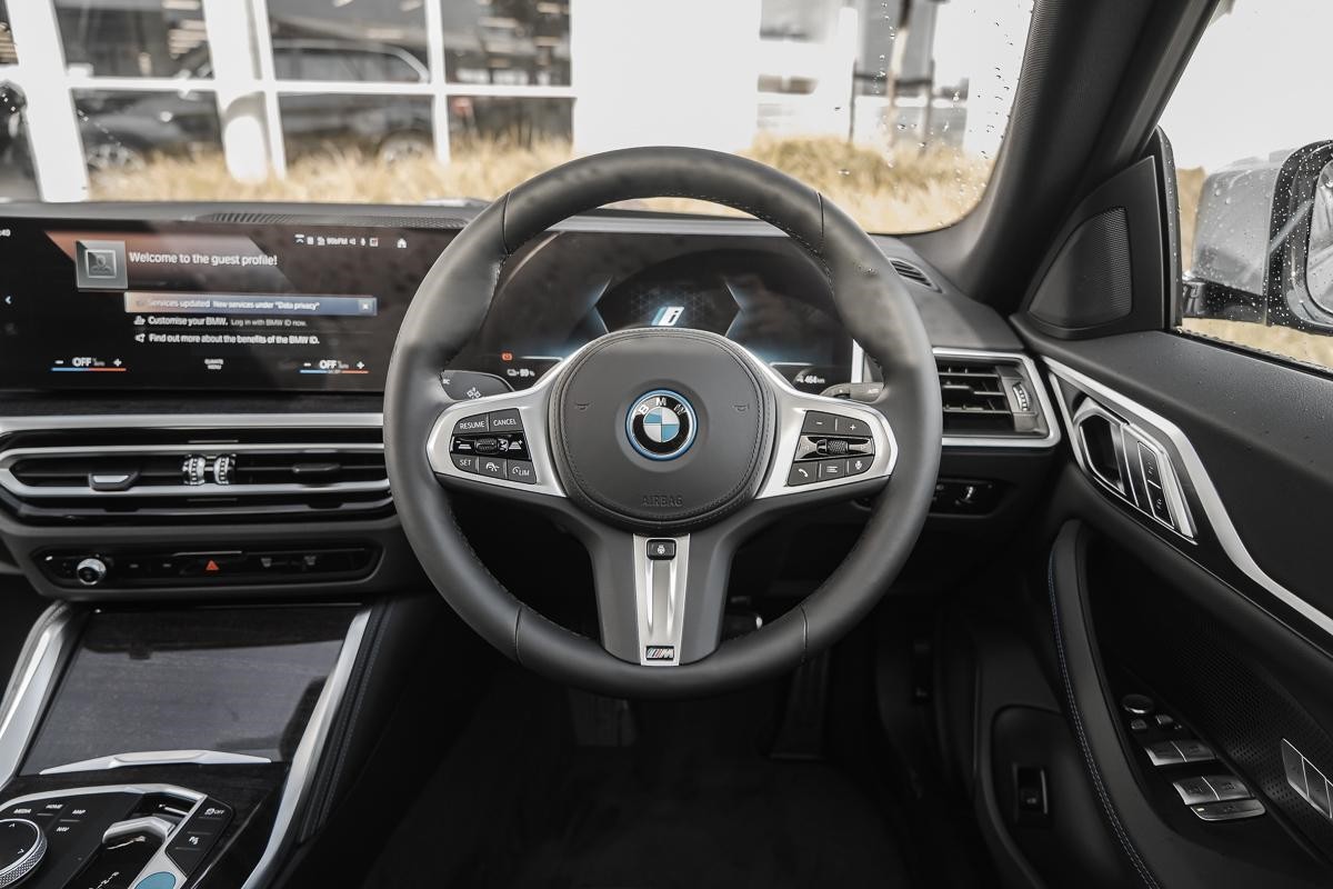 BMW i4 eDrive40