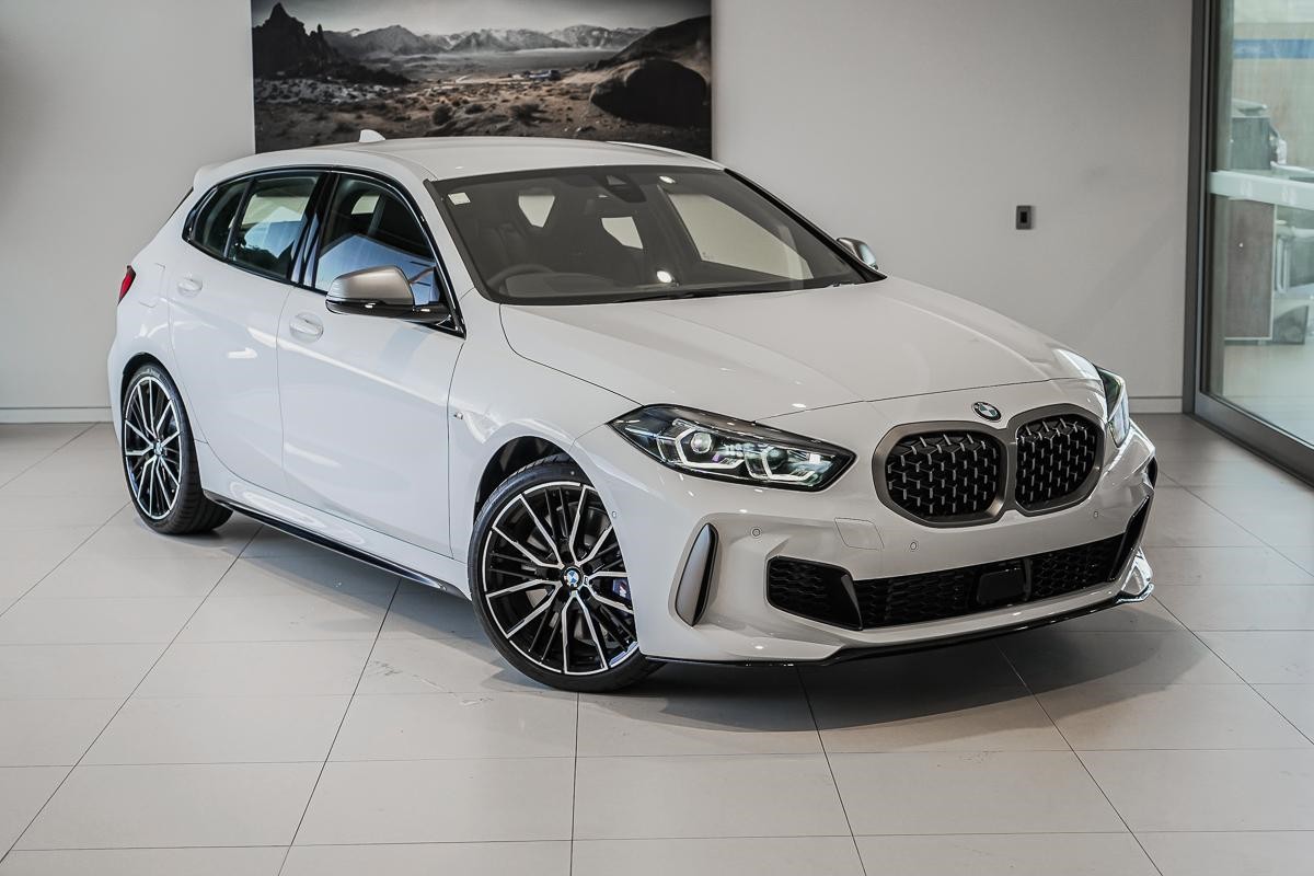 BMW M135i xDrive MPA