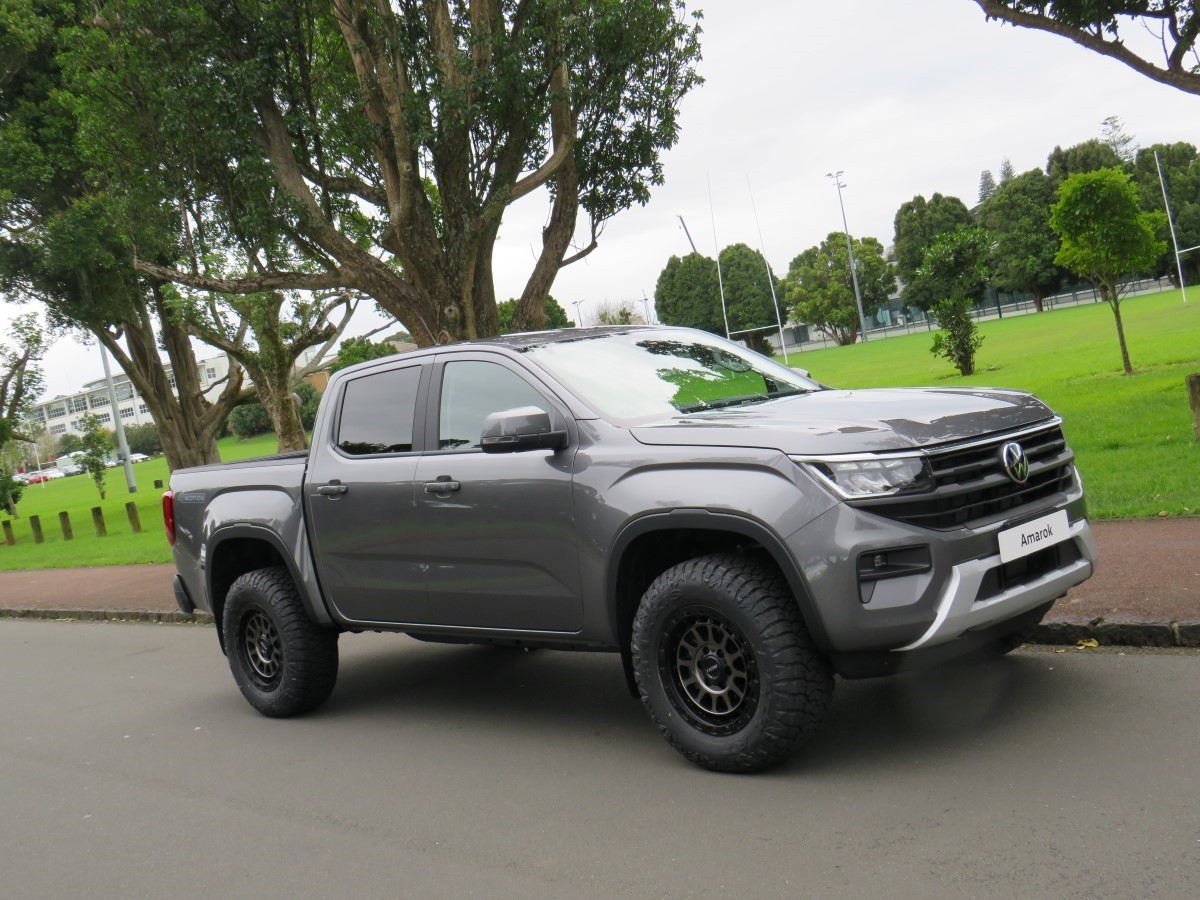 Volkswagen Amarok LIFE 4M TURBO 405NM AUTO