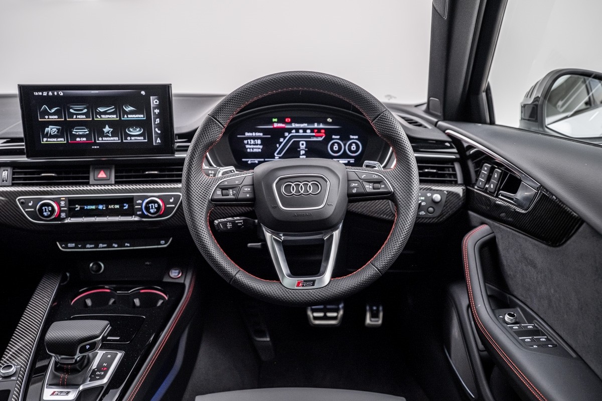 Audi RS4 Avant 2.9 TFSI quattro (331kW)