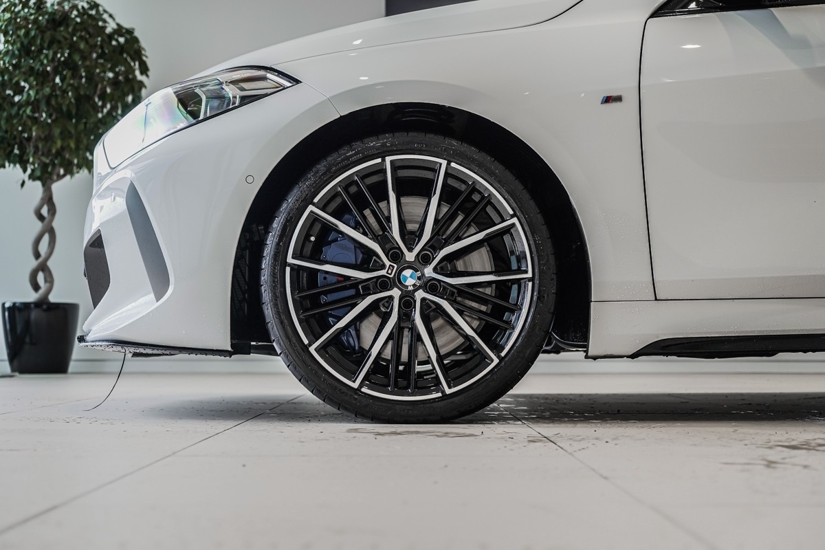 BMW M135i xDrive MPA