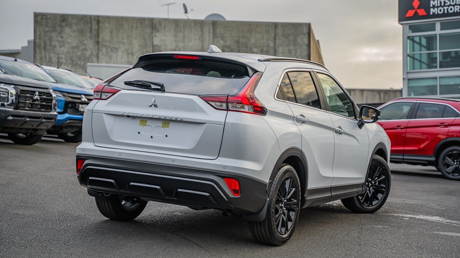 2025 Mitsubishi Eclipse Cross 2