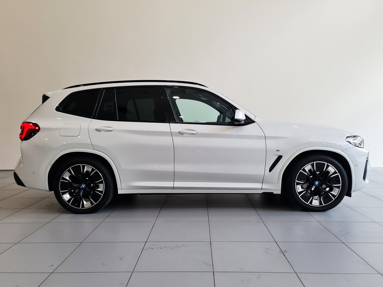 BMW iX3 M Sport Impressive