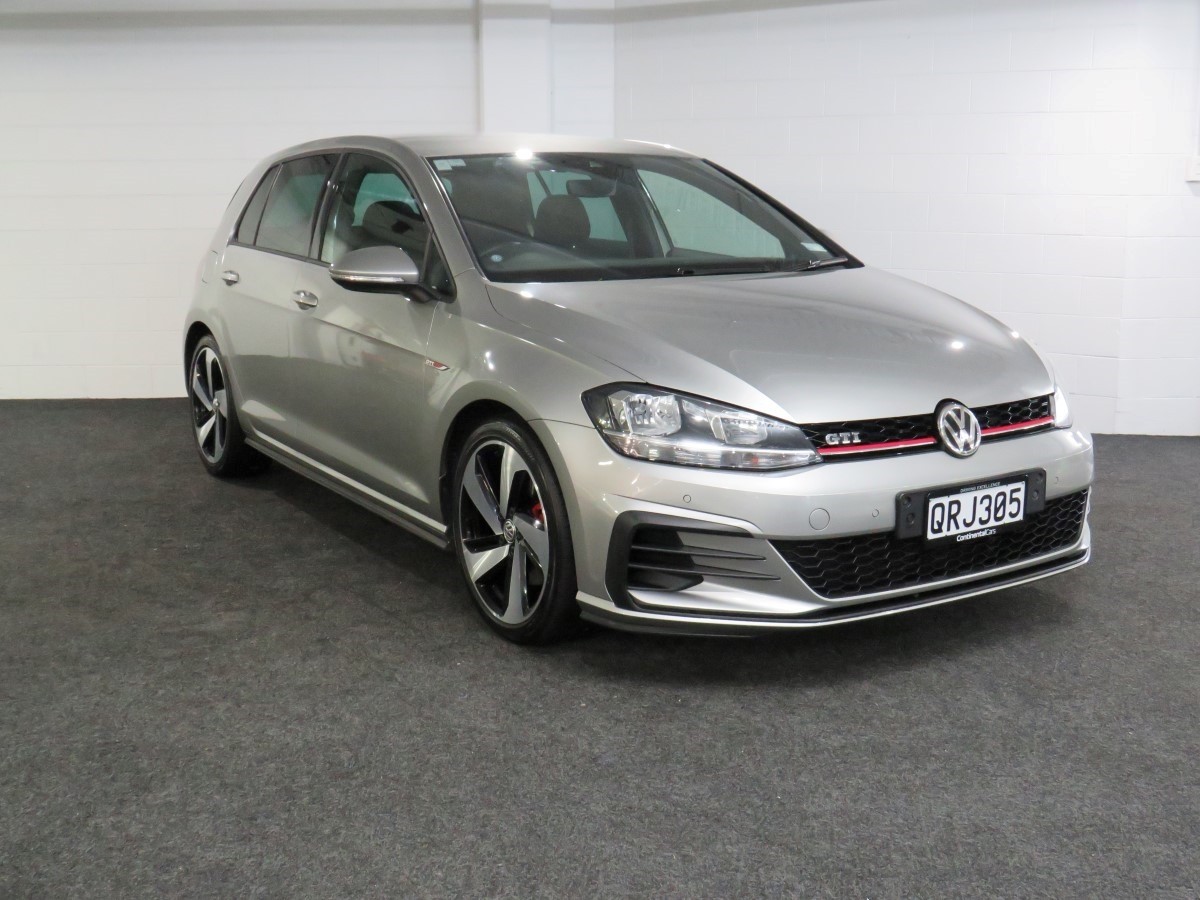 Volkswagen Golf GTI