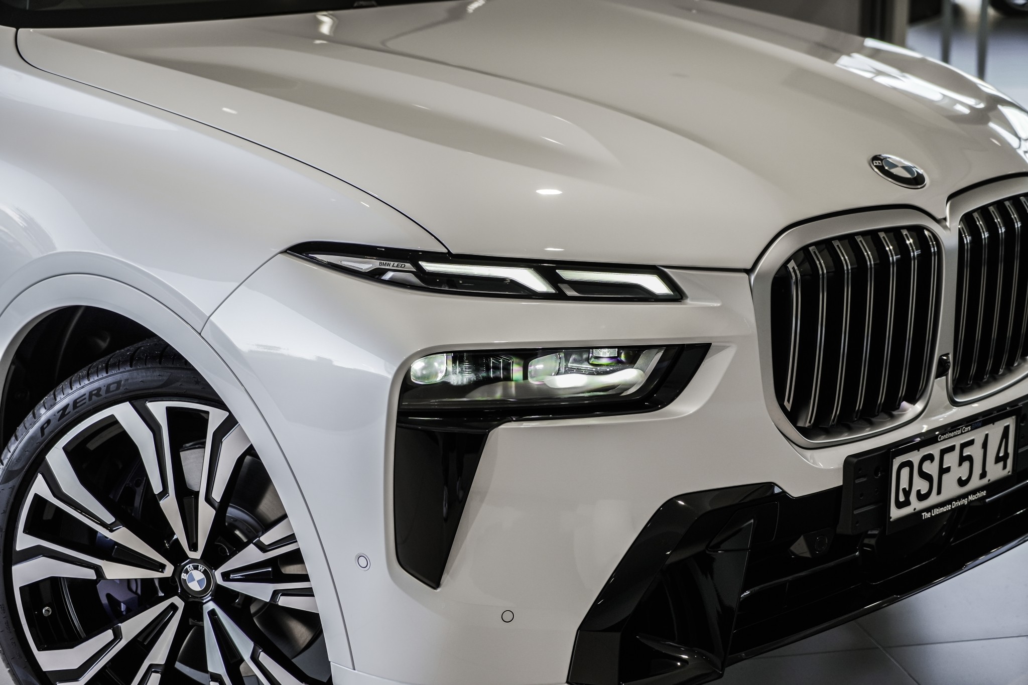 BMW X7 xDrive40d M Sport + Luxury