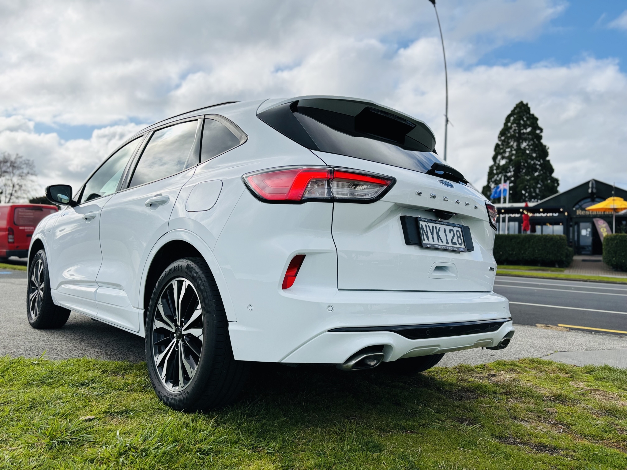 2021 Ford Escape ST-LINE X PHEV